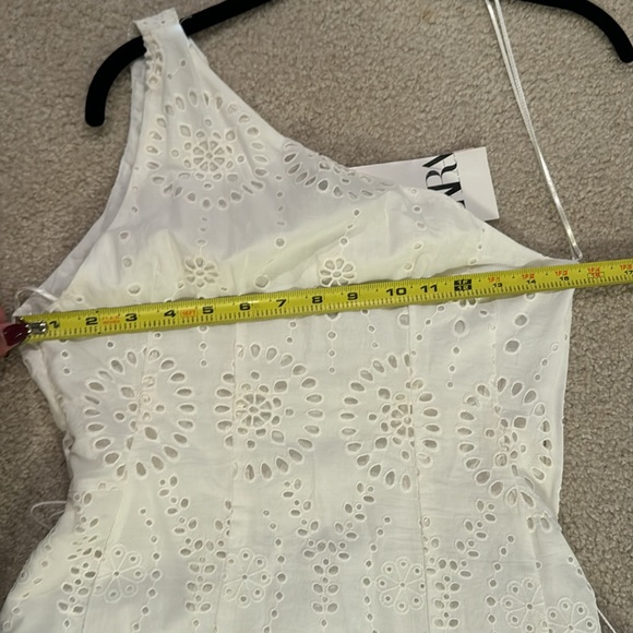 Zara white embroidered asymmetric dress - Picture 12 of 13